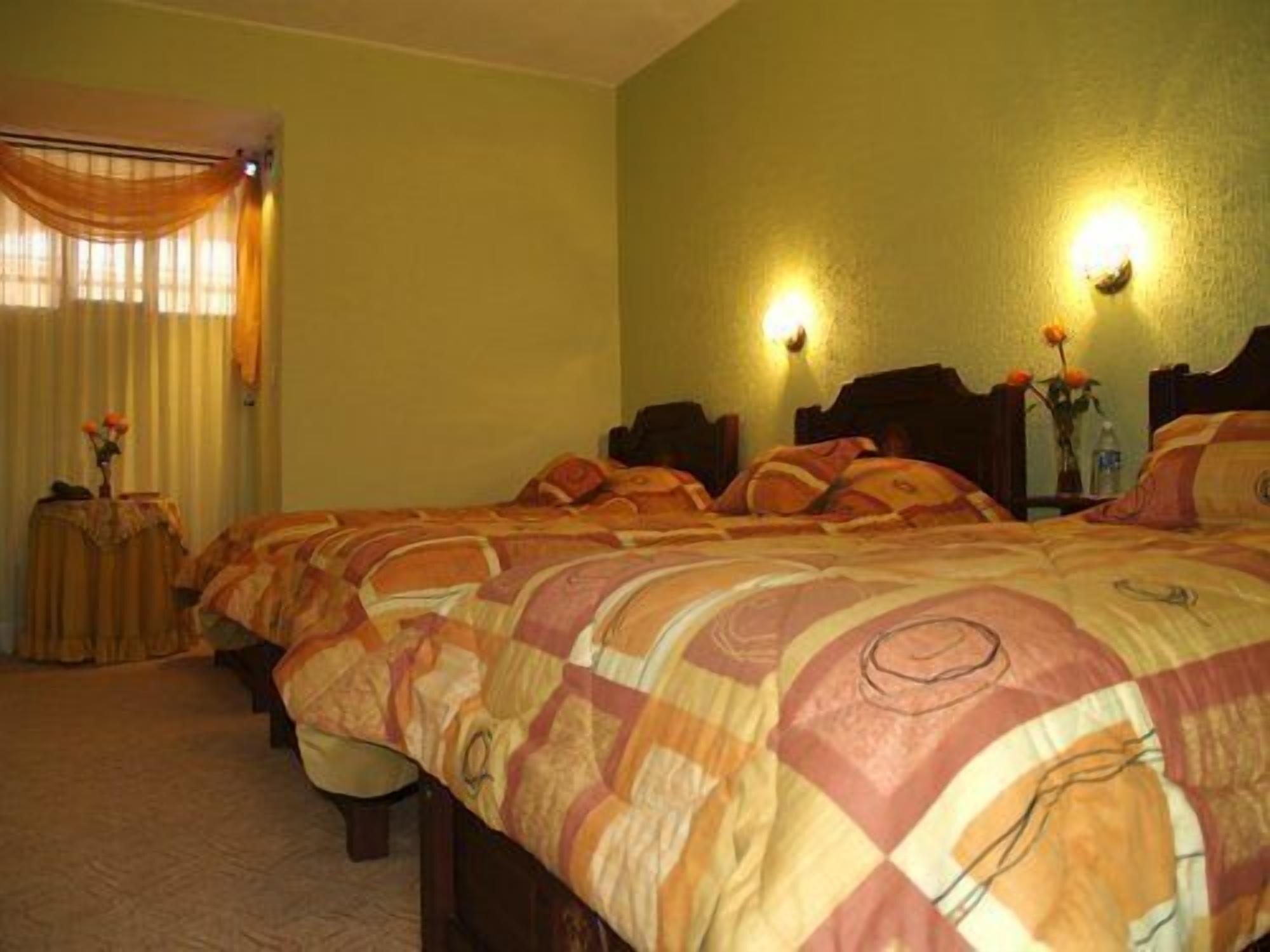 Hotel Catedral Кіто Екстер'єр фото