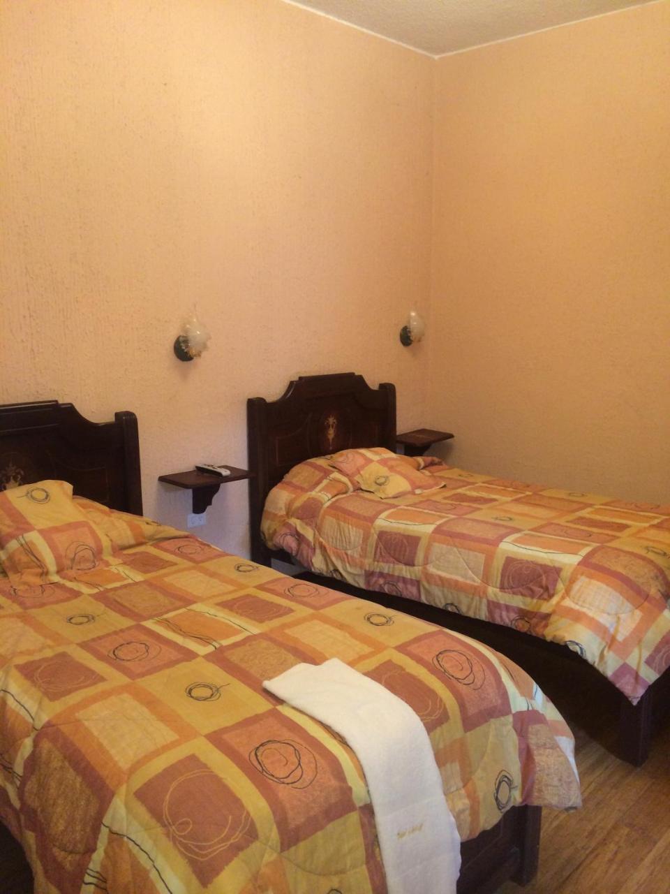 Hotel Catedral Кіто Номер фото